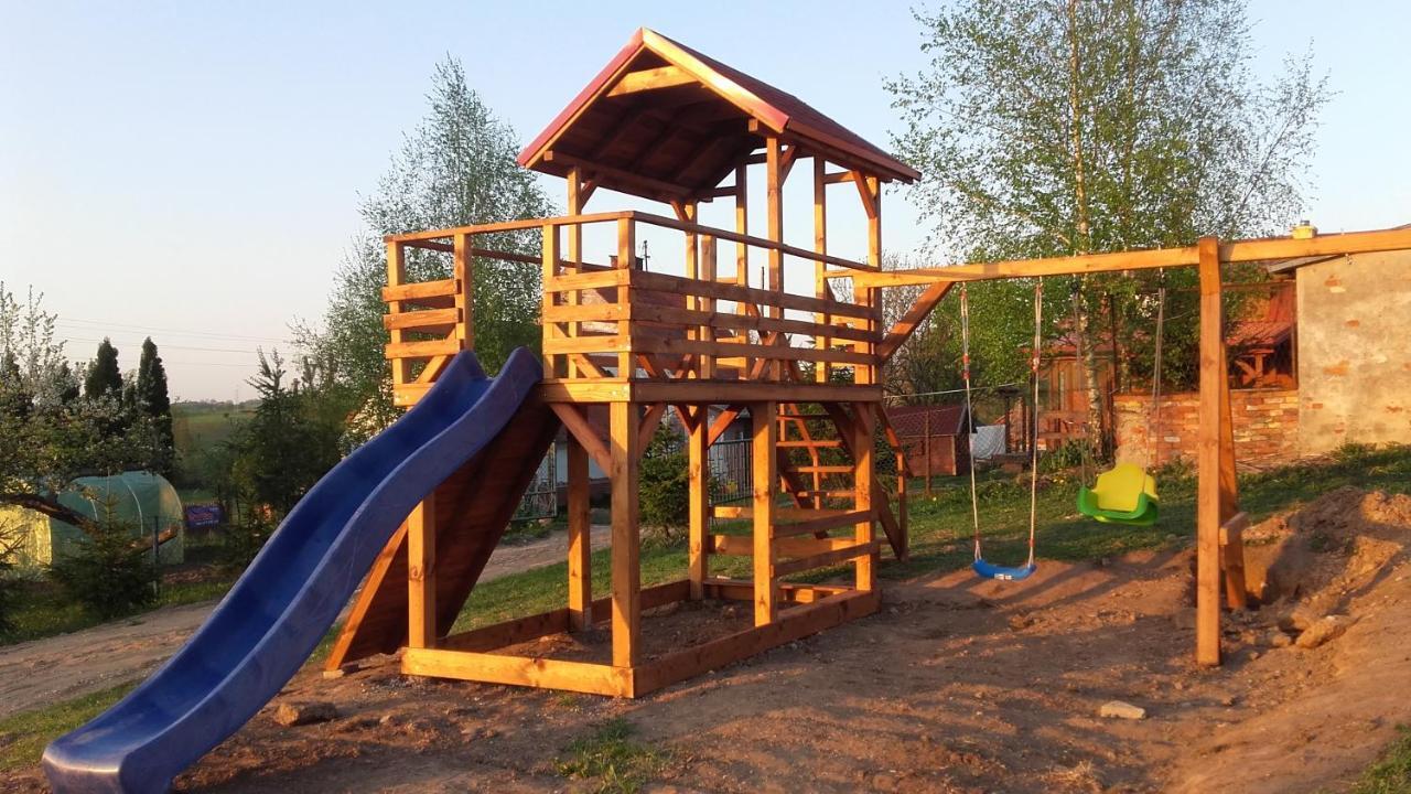 Domek Bialojany Екстер'єр фото