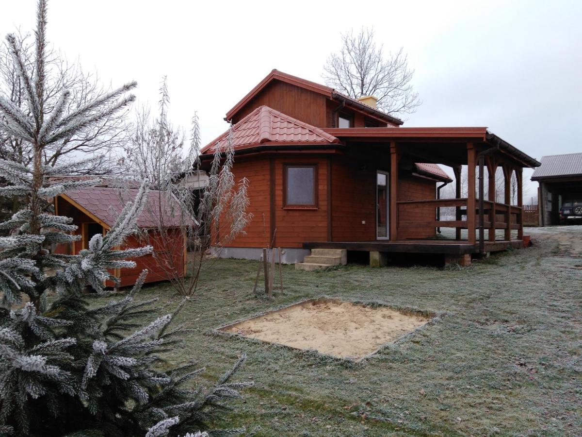 Domek Bialojany Екстер'єр фото